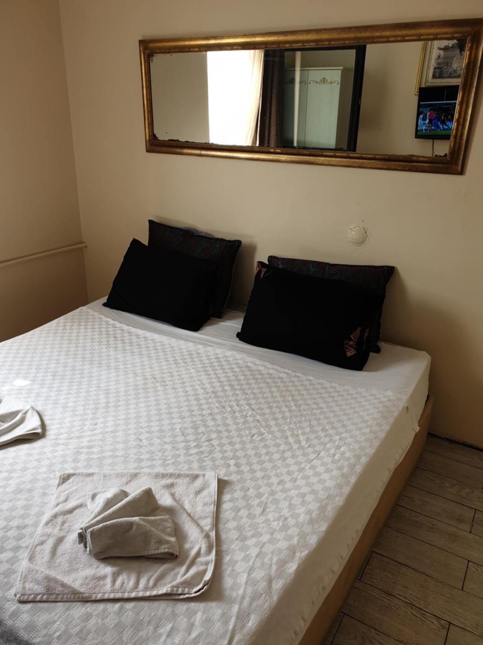 Bufes Hotel Sultanahmet Istanbul Bagian luar foto